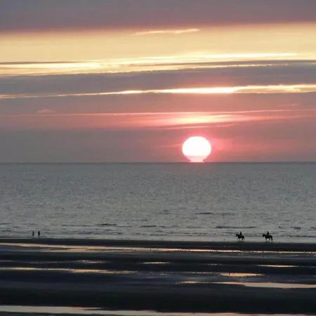 Nieuwpoort With Stunning Sea View Διαμέρισμα *