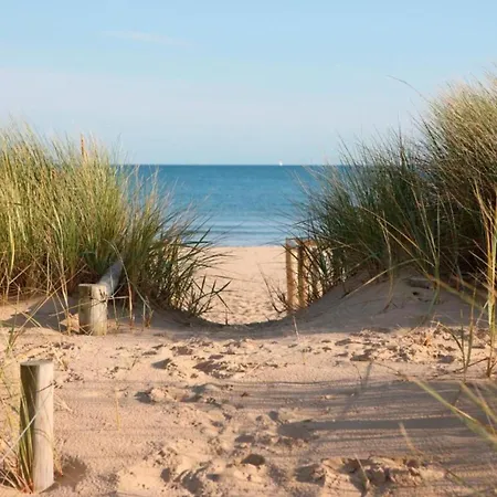 Nieuwpoort With Stunning Sea View Apartment Oostduinkerke